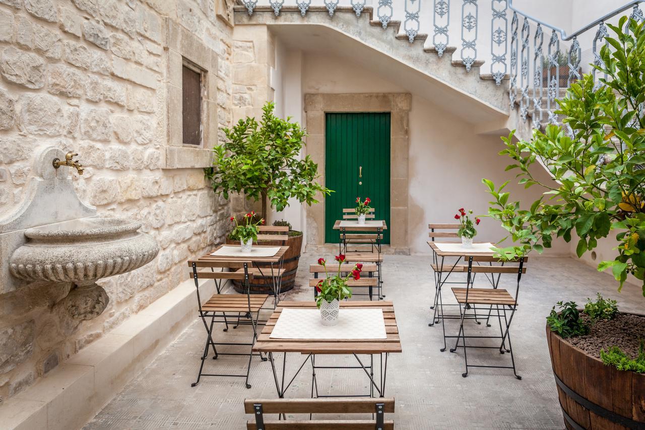 Palazzo Montalbano Bed and Breakfast Scicli Εξωτερικό φωτογραφία